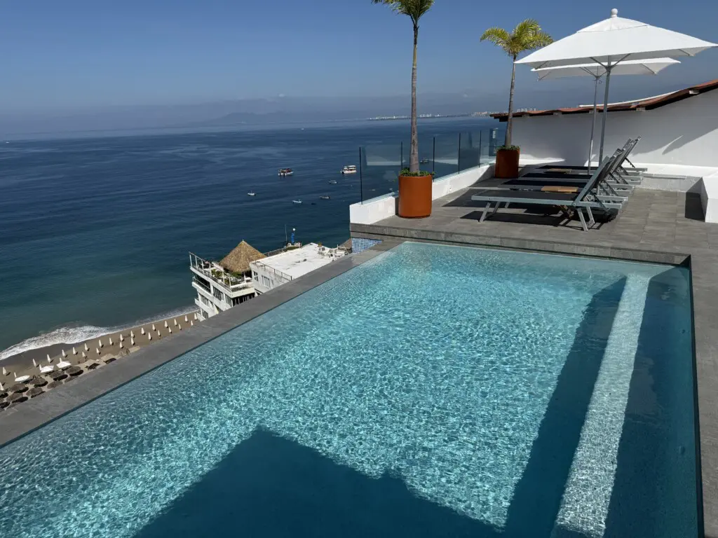 298a29a9 9a69 46e1 844e 9d4d5639271e.jpg